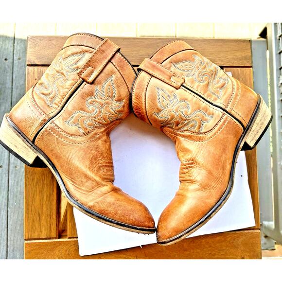 DINGO Willie Short Western Cowboy Boots Size 7 M Leather Antique Tan Music Rodeo - Picture 1 of 11